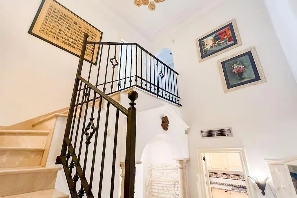 Oleholidays Adosado Alzambra Vasari Puerto Banus Villa Marbella Spain