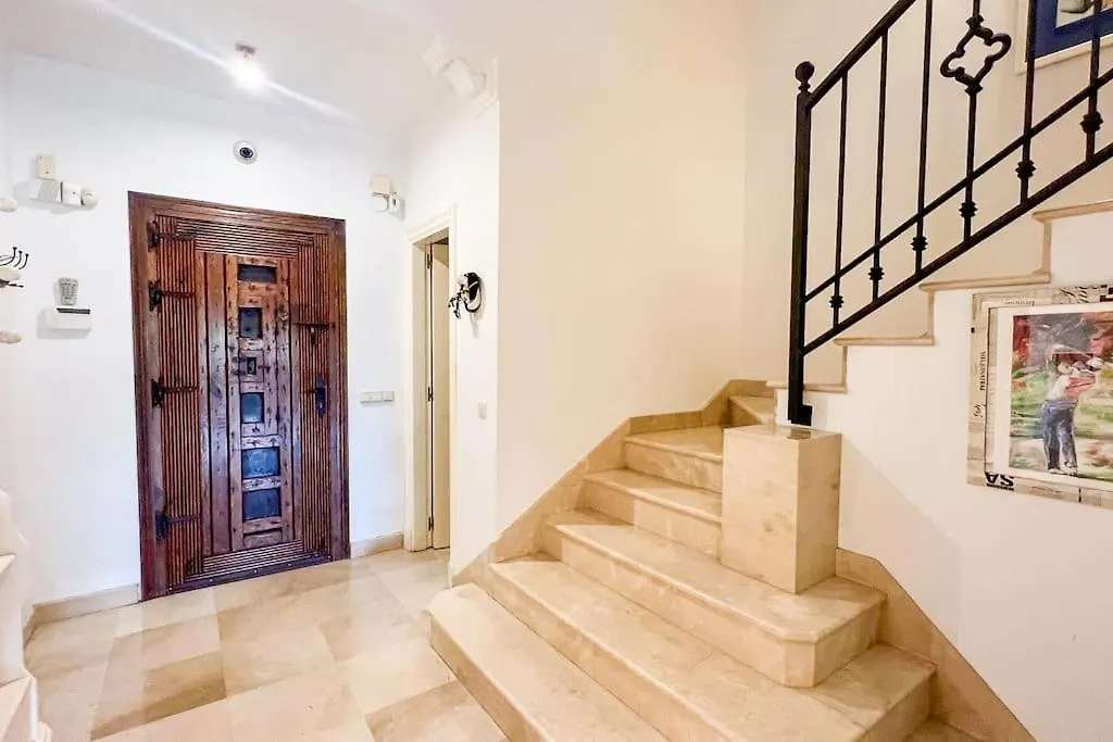 Oleholidays Adosado Alzambra Vasari Puerto Banus Villa Marbella Holiday home