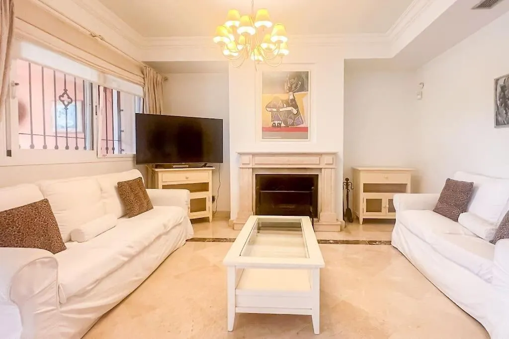 Oleholidays Adosado Alzambra Vasari Puerto Banus Villa Marbella Spain