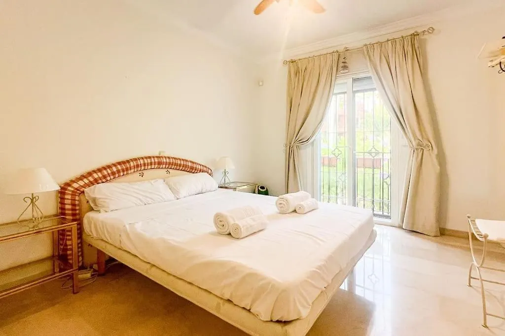 Holiday home Oleholidays Adosado Alzambra Vasari Puerto Banus Villa Marbella