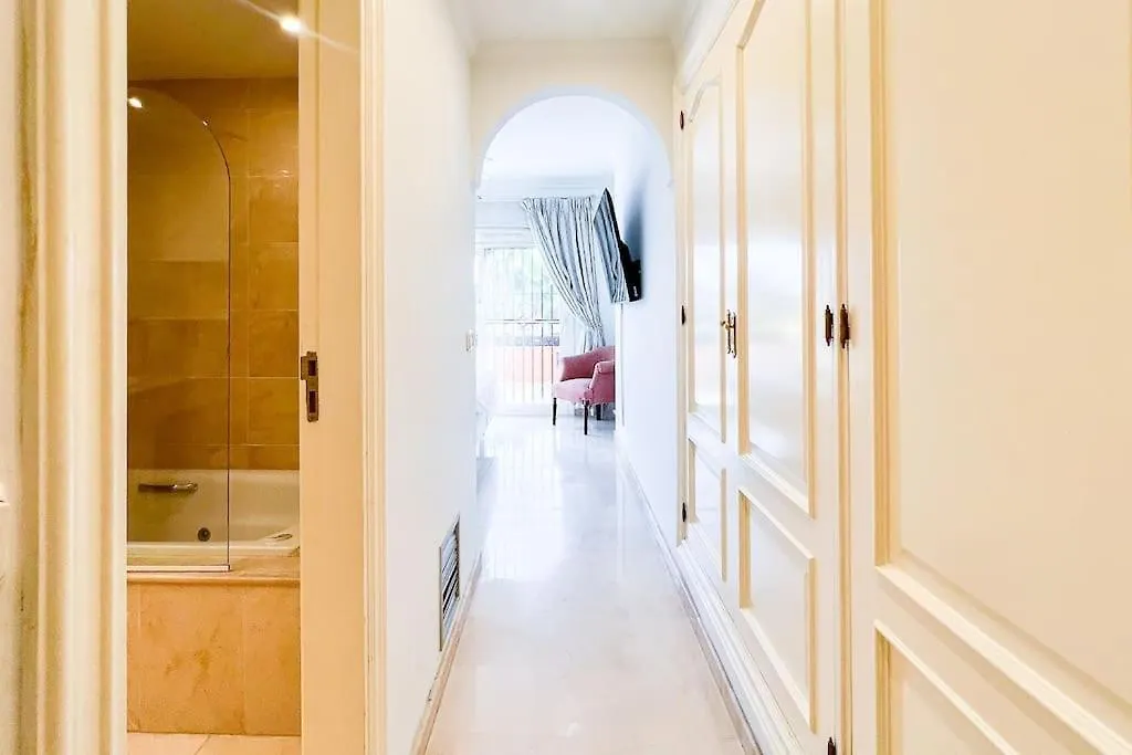 Oleholidays Adosado Alzambra Vasari Puerto Banus Villa Marbella