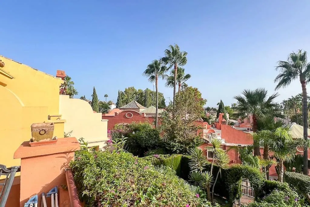 Oleholidays Adosado Alzambra Vasari Puerto Banus Villa Marbella Holiday home