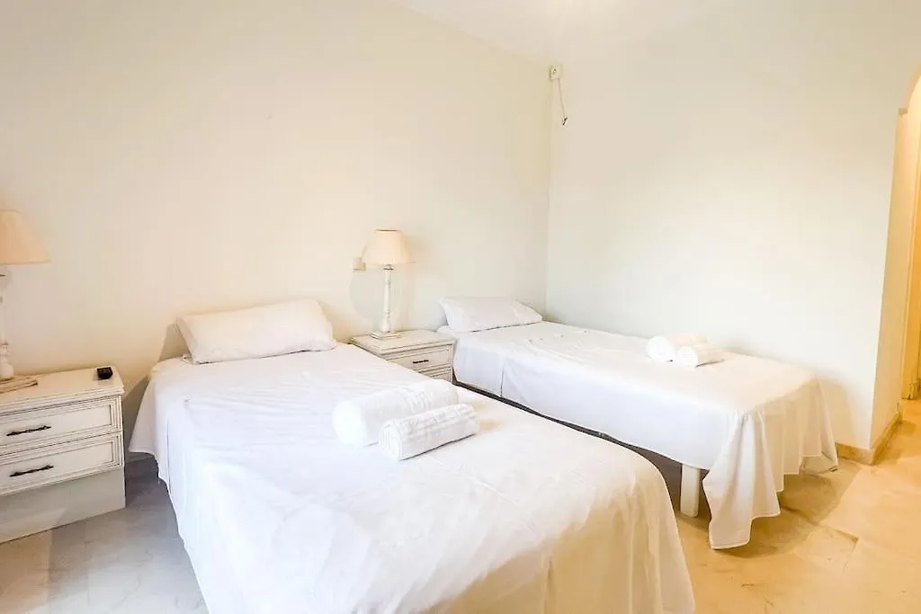 Oleholidays Adosado Alzambra Vasari Puerto Banus Villa Marbella Holiday home