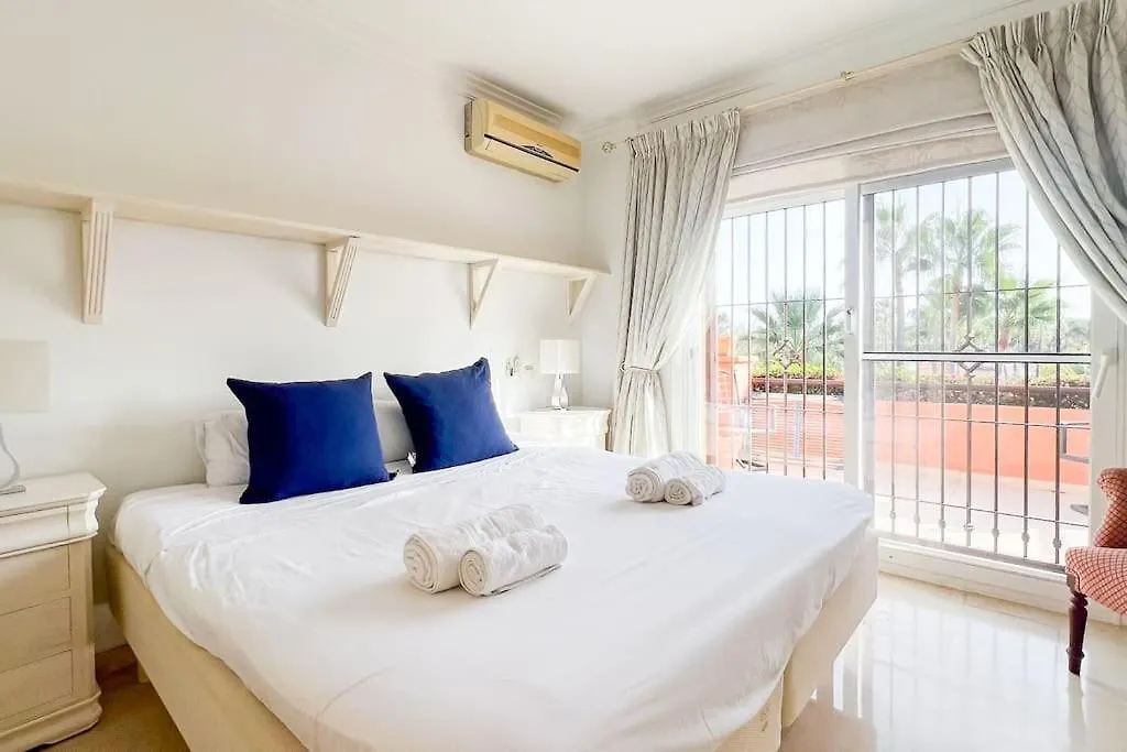 Oleholidays Adosado Alzambra Vasari Puerto Banus Villa Marbella 0*,  Spain