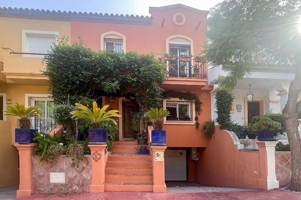Oleholidays Adosado Alzambra Vasari Puerto Banus Villa Marbella