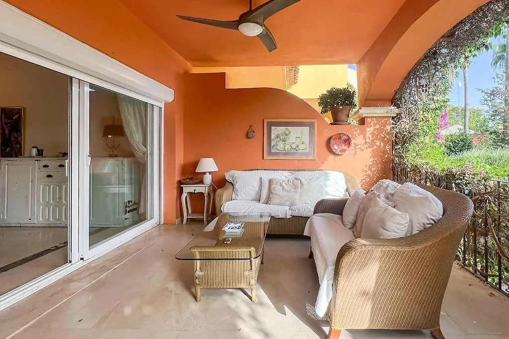 Ferienhaus Villa Oleholidays Adosado Alzambra Vasari Puerto Banus Marbella Spanien
