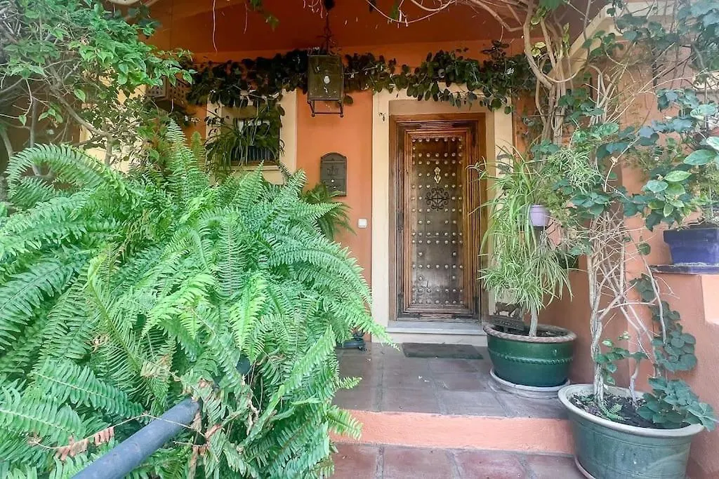 Ferienhaus Villa Oleholidays Adosado Alzambra Vasari Puerto Banus Marbella